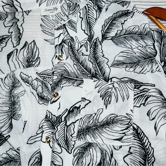 Siren Lily Full Button Down Sheer Blouse / Coverup Short Sleeve Tropical Print - Picture 6 of 9